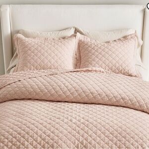 Pottery Barn Belgian Flax Linen Diamond Quilt